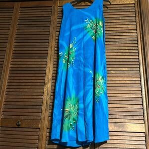 Beautiful blue tropical bank 100% rayon